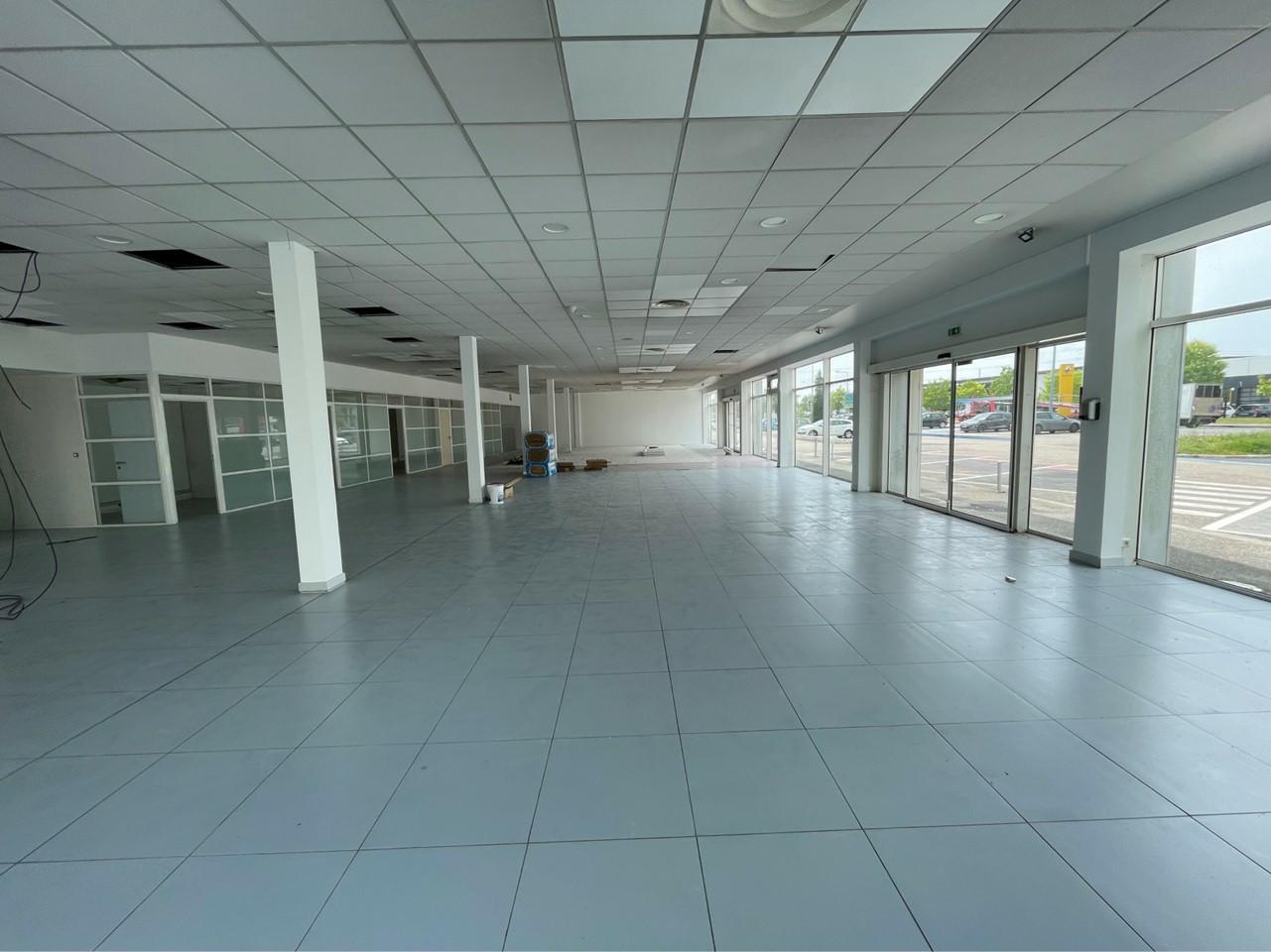 Local d'activité Vénissieux 1680m² Location local d'activité Vénissieux Rhône OLACT2109532 19